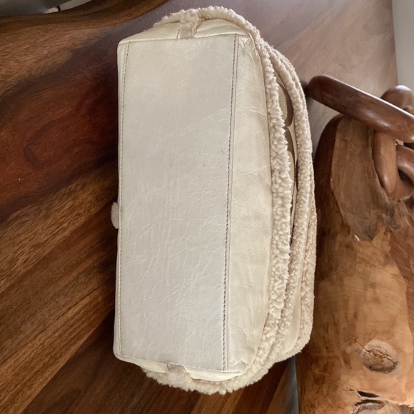 Unique Coach Leather/Shearling Sheepskin Handbag - Picture 6 of 9